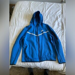 Blue nike tech full zip up.